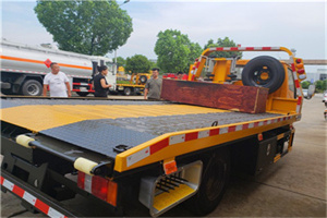 章贡区附近拖车电话号码服务