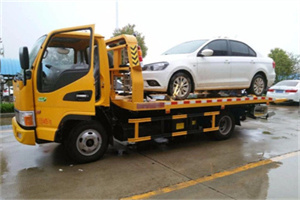 章贡区附近拖车救援24小时服务热线