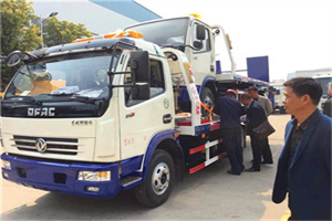章贡区汽车道路救援拖车价格